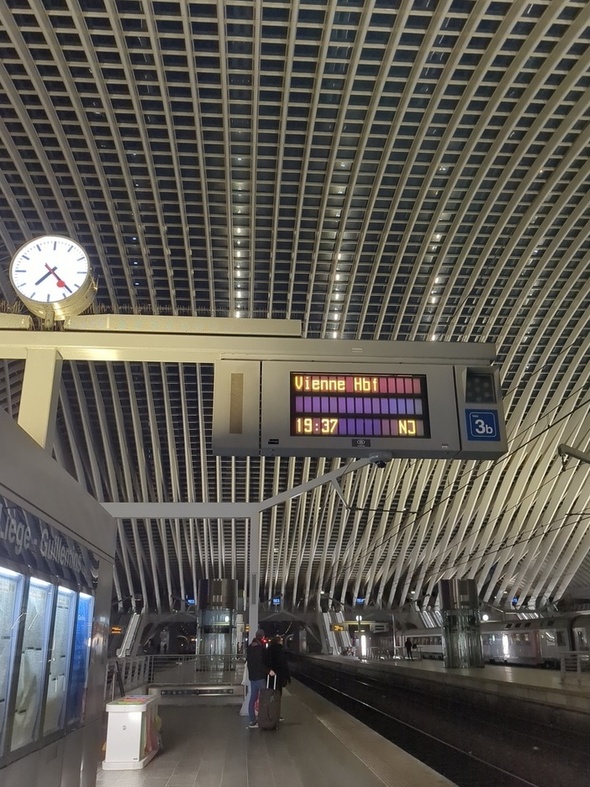 Pünktlich & planmäßig.